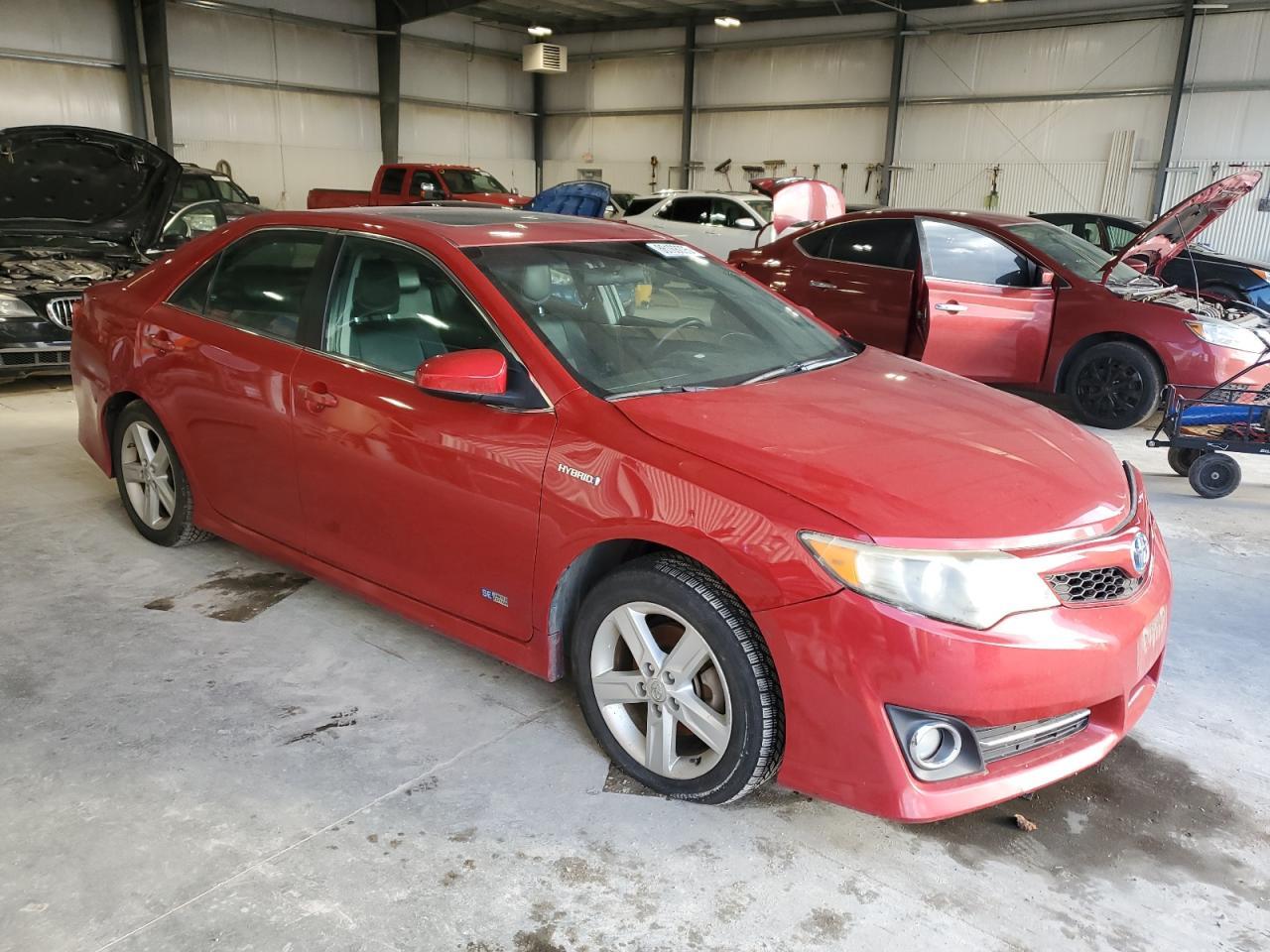 2014 Toyota Camry - Фото 4