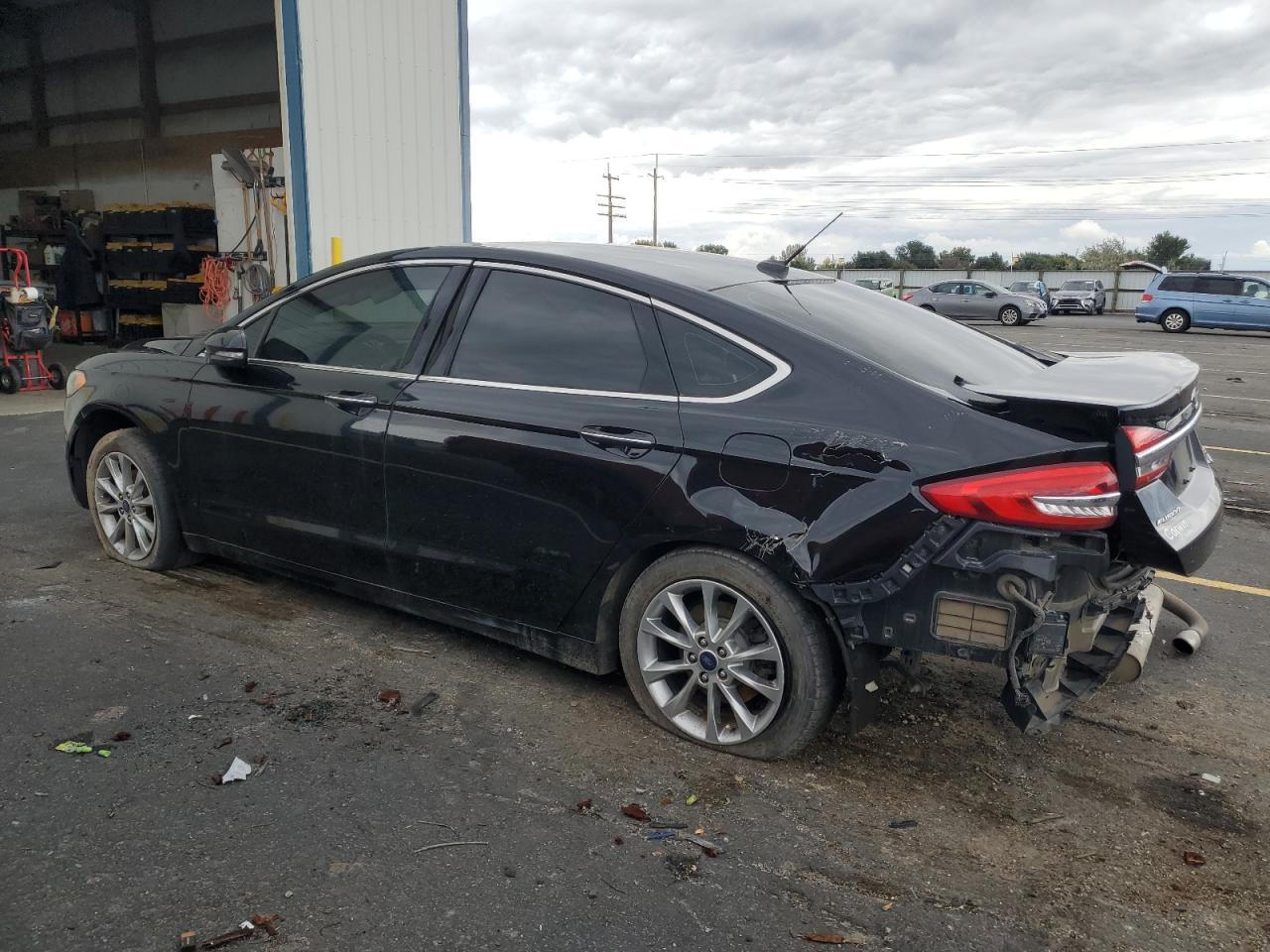 2017 Ford Fusion Se - Фото 2