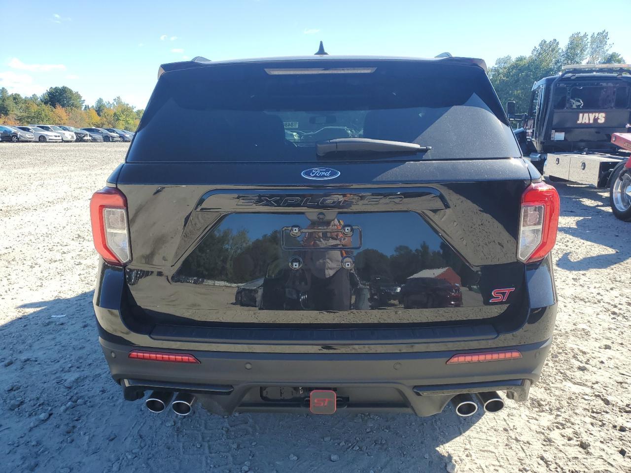 2023 Ford Explorer St - Image 6