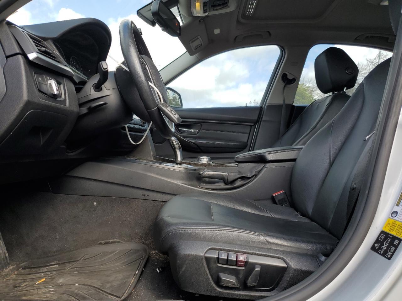 2015 BMW 328 Xi Sulev - Image 7