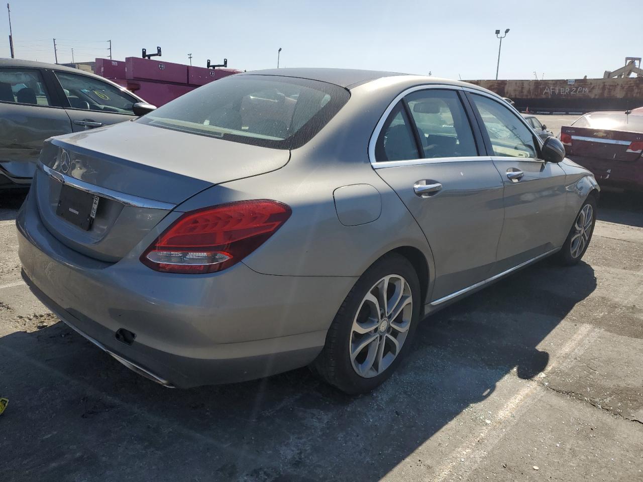 2016 Mercedes-Benz C 300 - Фото 3