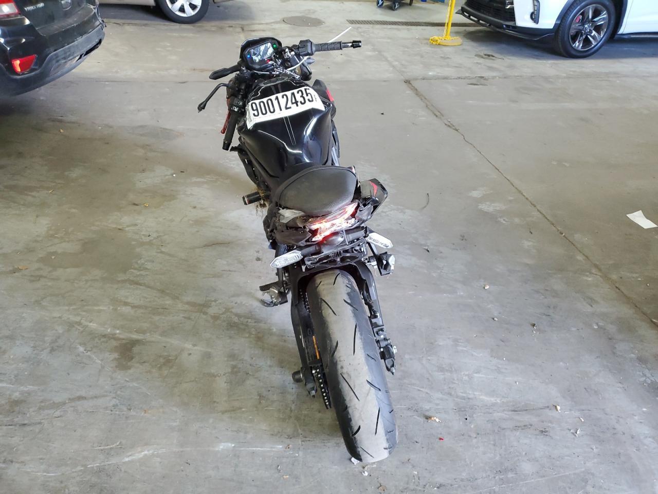 2023 Kawasaki Er650 P - Фото 4