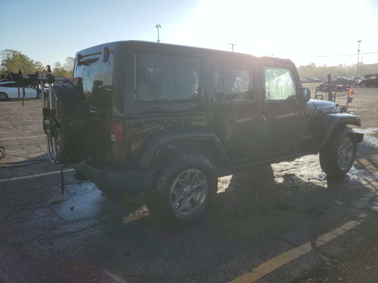 2015 Jeep Wrangler Unlimited Rubicon - Фото 3