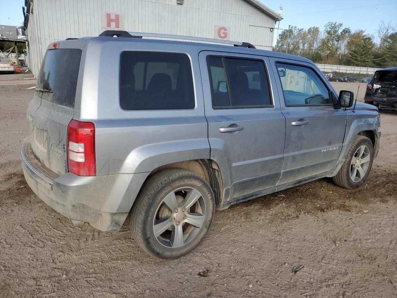 2017 Jeep Patriot Latitude - Фото 3