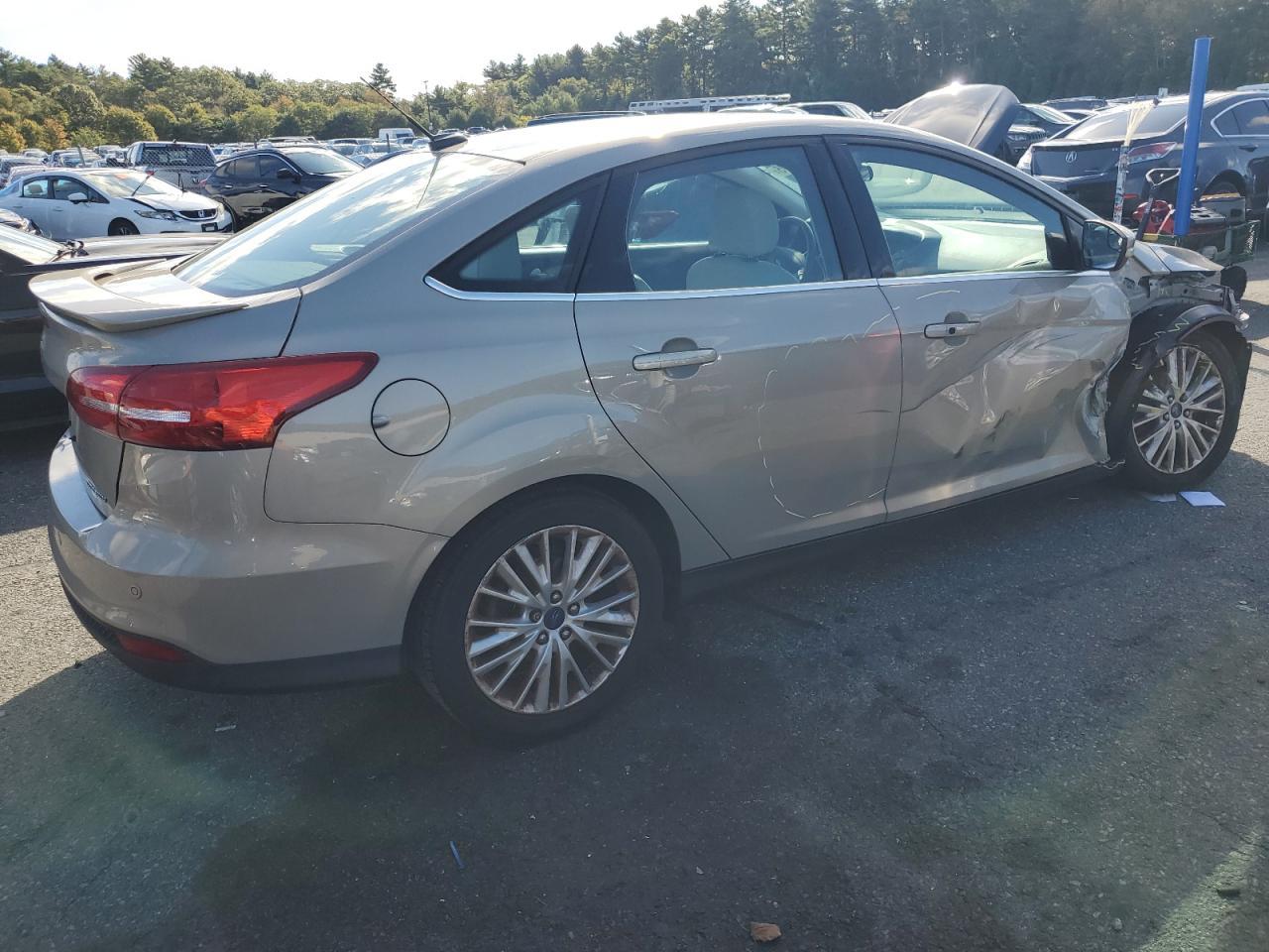 2015 Ford Focus Titanium - Фото 3