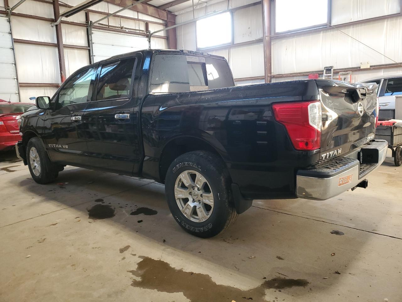 2018 Nissan Titan S - Фото 2