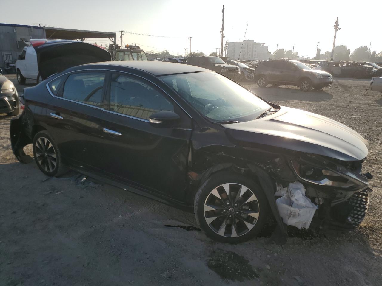 2019 Nissan Sentra S - Фото 4