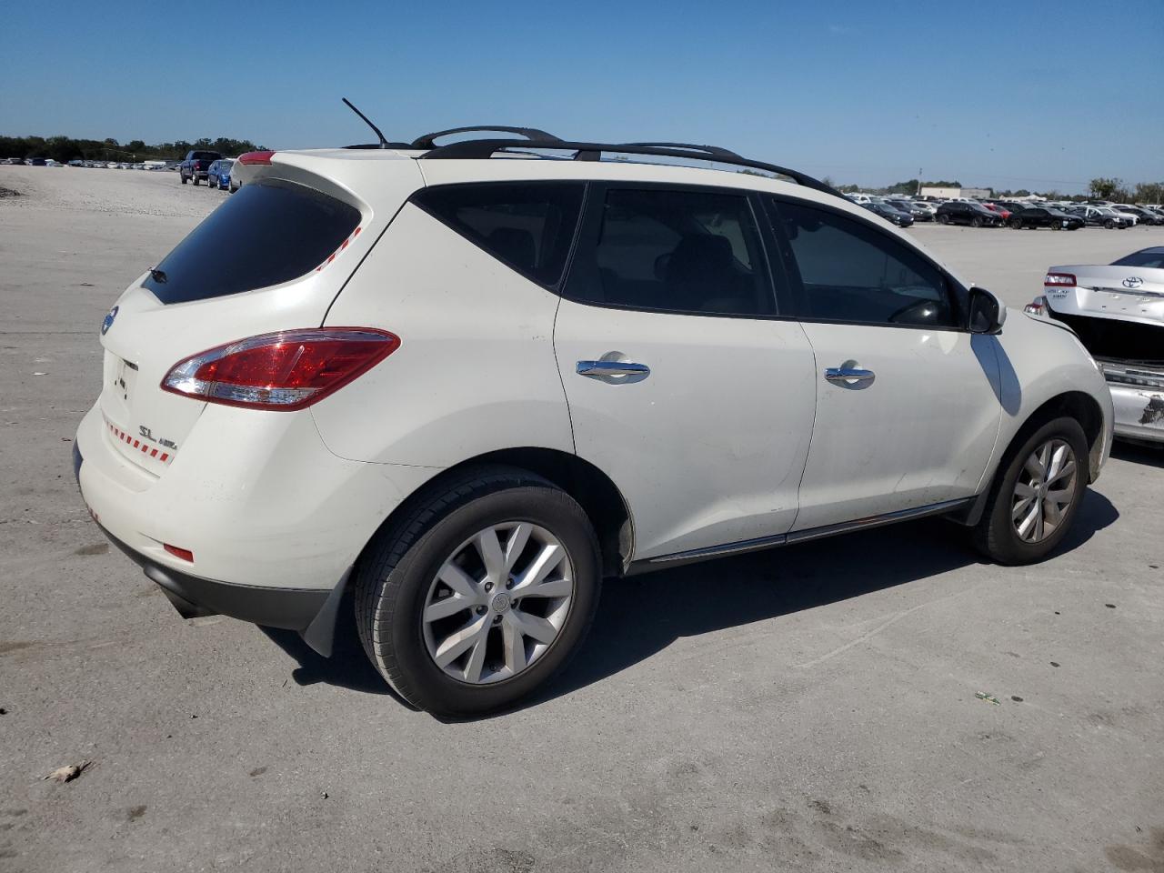 2012 Nissan Murano S - Фото 3