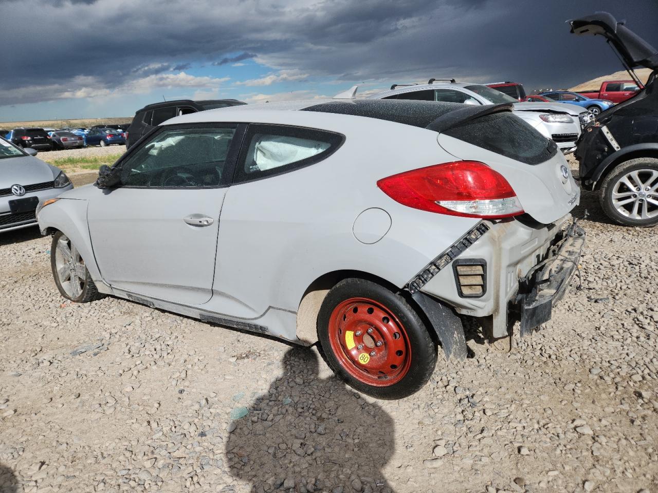 2013 Hyundai Veloster - Фото 2