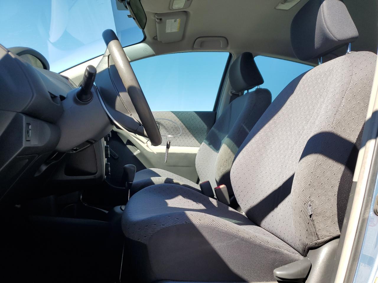 2010 Toyota Yaris - Фото 7