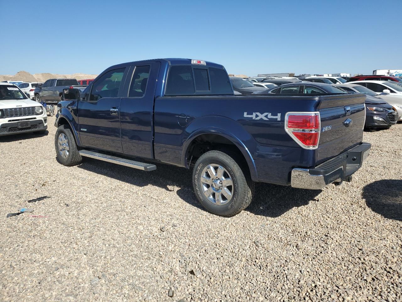 2013 Ford F150 Super Cab - Фото 2