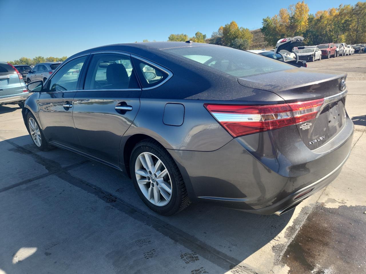 2014 Toyota Avalon Base - Image 2