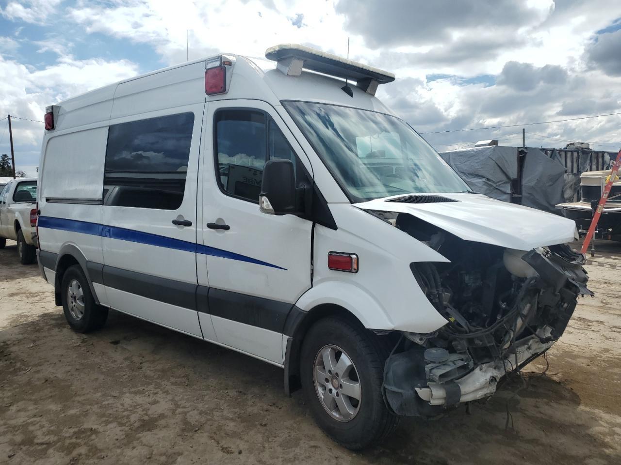 2017 Mercedes-Benz Sprinter 2500 - Image 4