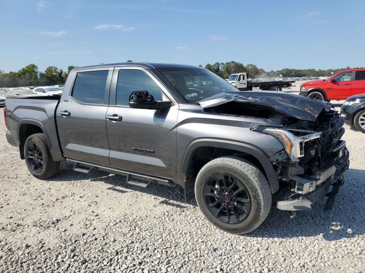 2024 Toyota Tundra Crewmax Sr - Фото 4