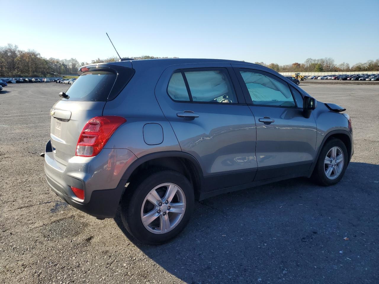 2020 Chevrolet Trax Ls - Фото 3