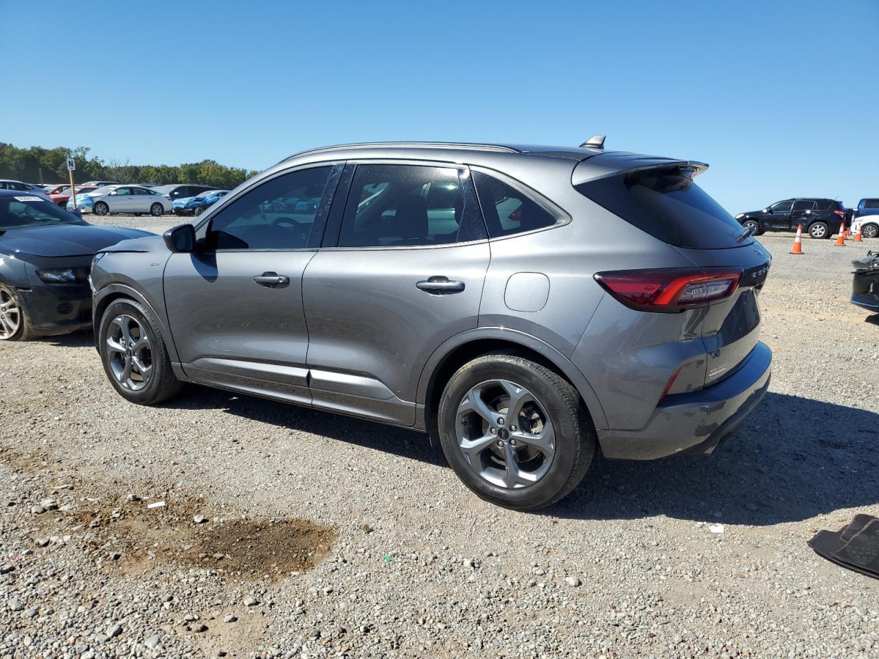 2023 Ford Escape St Line - Фото 2
