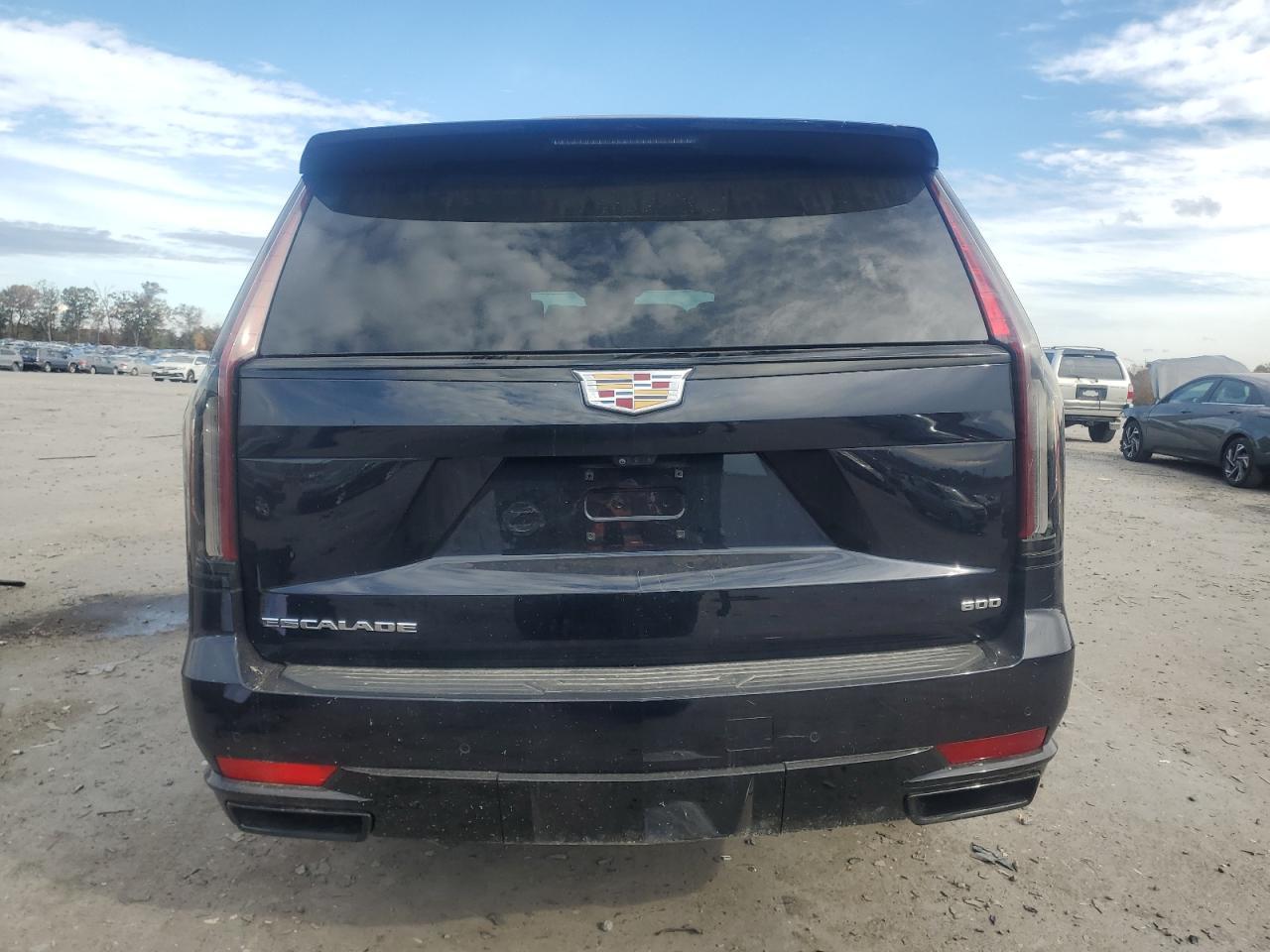 2022 Cadillac Escalade Sport - Image 6