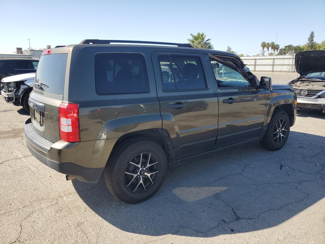 2016 Jeep Patriot Sport - Фото 3