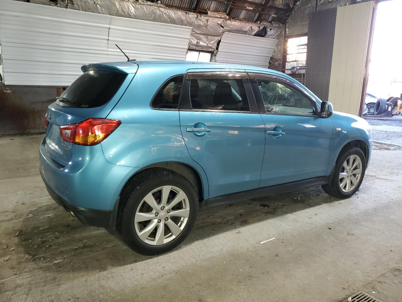 2014 Mitsubishi Outlander Sport Se - Фото 3
