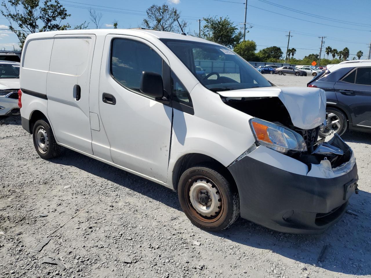 2015 Nissan Nv200 2.5S - Фото 4
