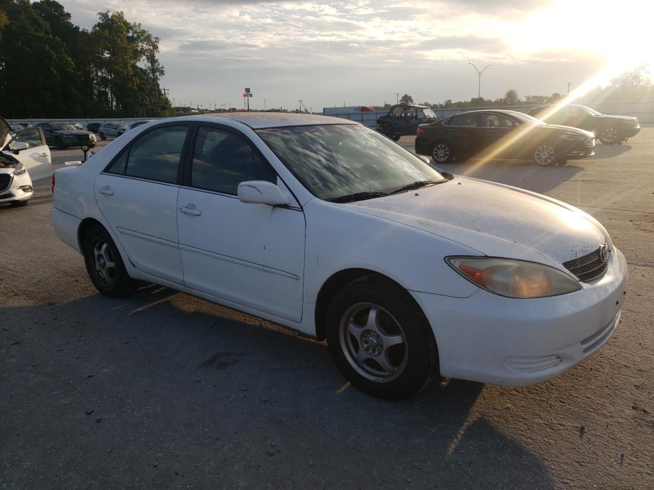 2003 Toyota Camry Le - Image 4