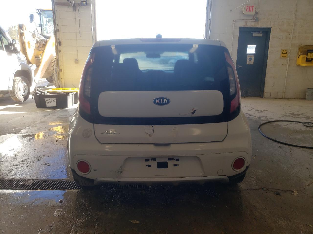 2017 Kia Soul + - Image 6