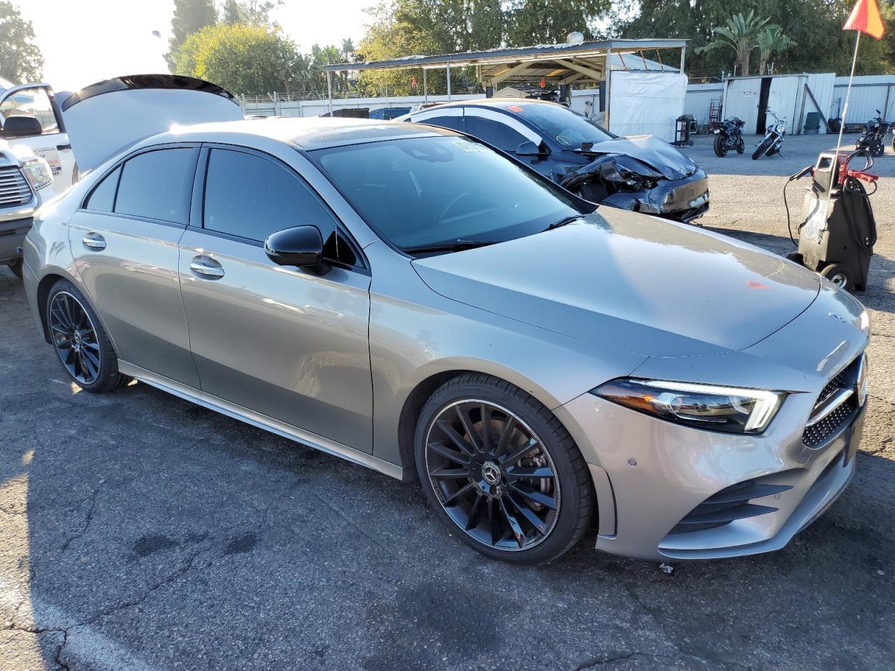 2020 Mercedes-Benz A 220 - Фото 4