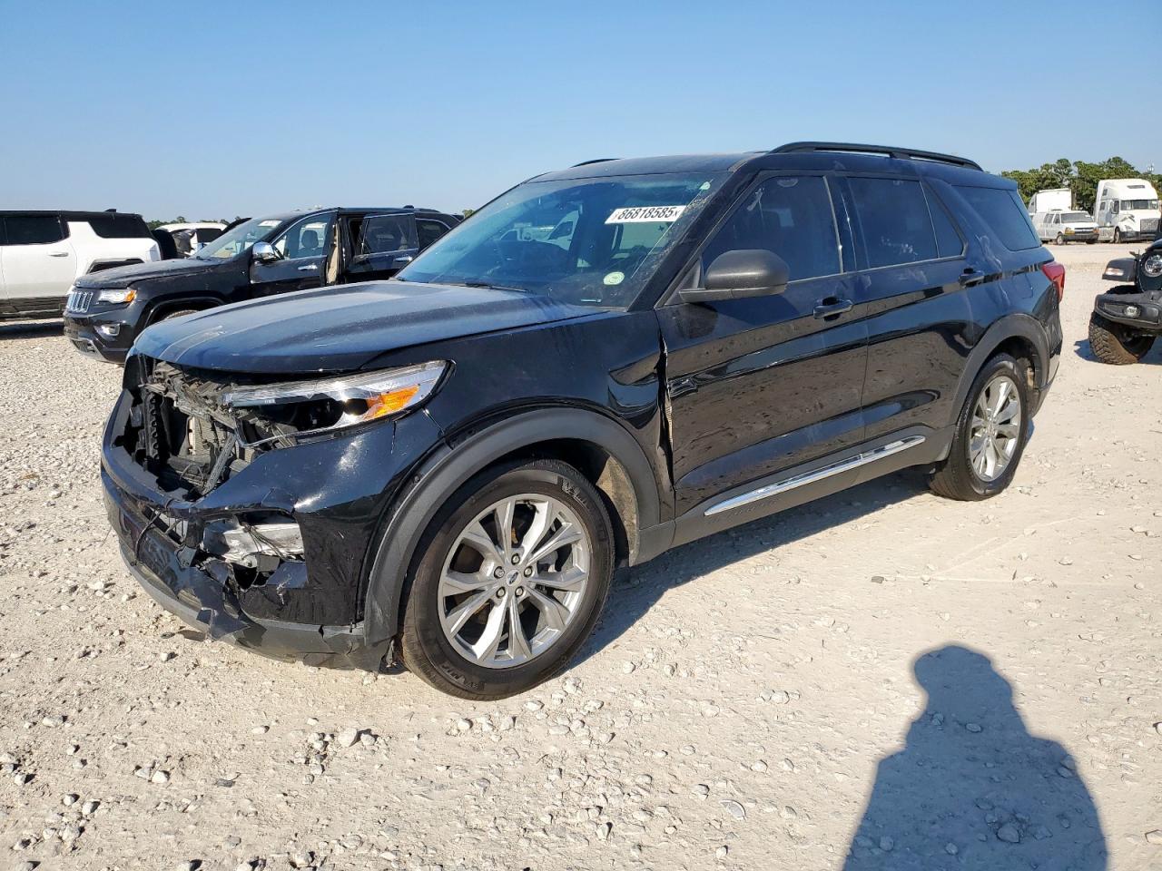 2023 Ford Explorer Xlt