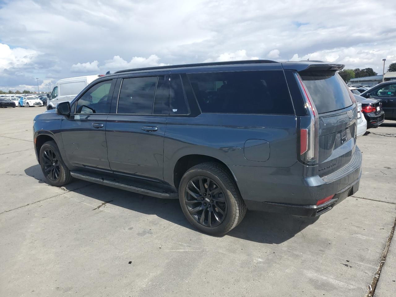 2021 Cadillac Escalade Esv Sport Platinum - Фото 2