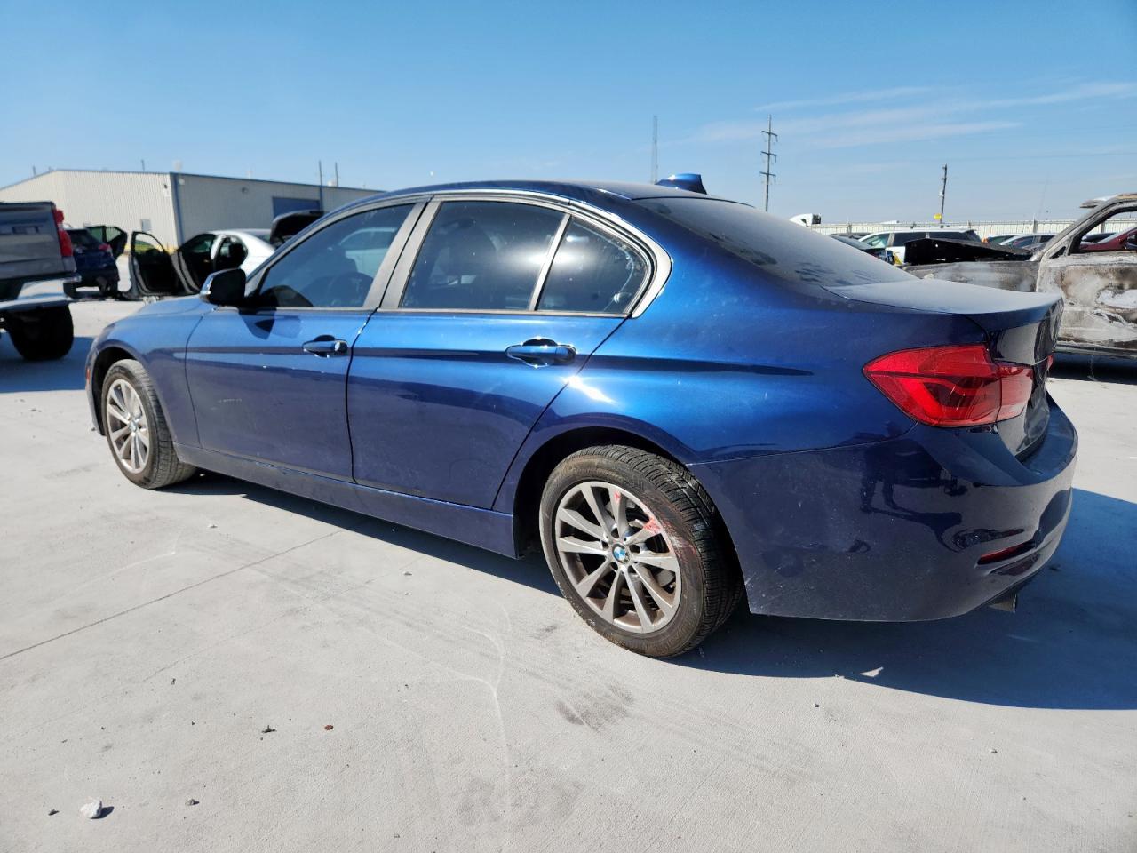 2018 BMW 320 I - Фото 2