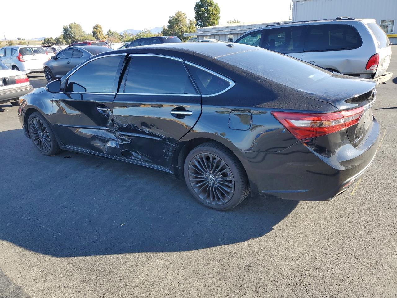 2016 Toyota Avalon Xle - Image 2