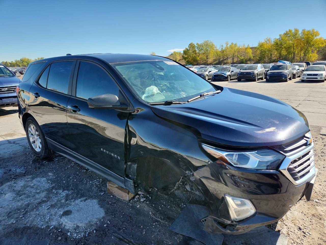 2020 Chevrolet Equinox Ls - Image 4