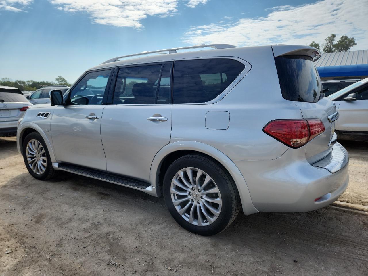 2016 Infiniti Qx80 - Image 2
