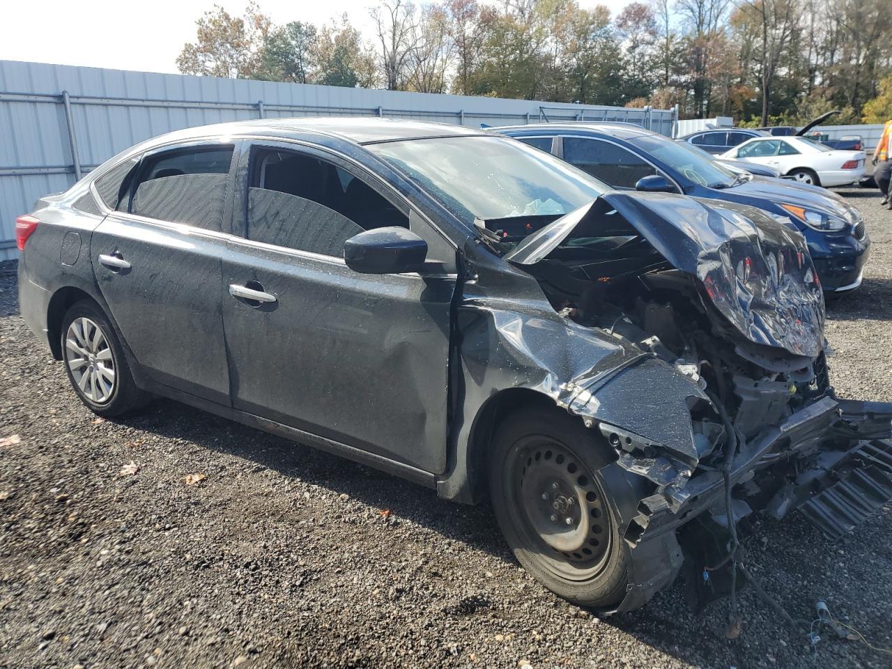 2019 Nissan Sentra S - Фото 4