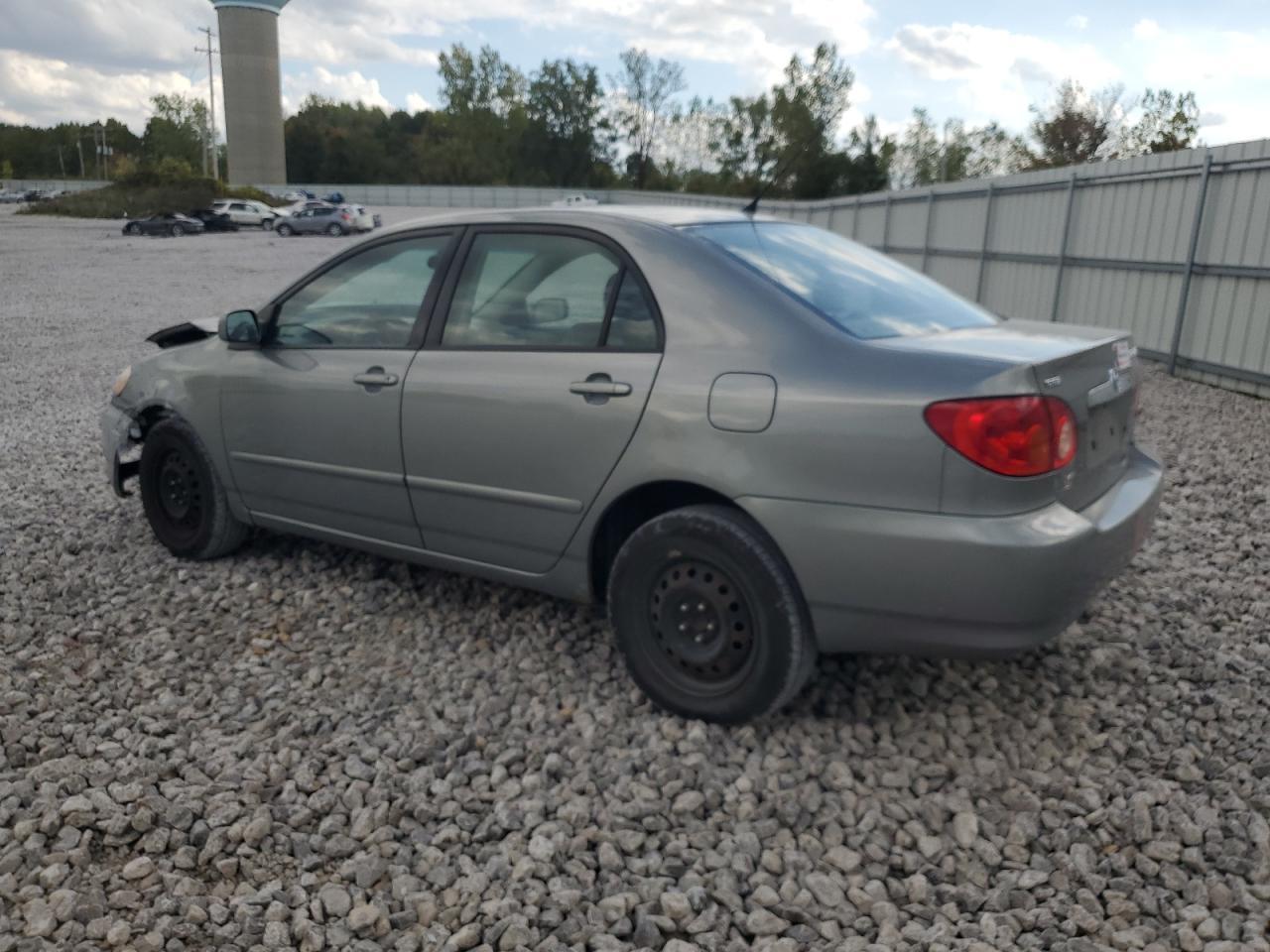 2004 Toyota Corolla Ce - Image 2