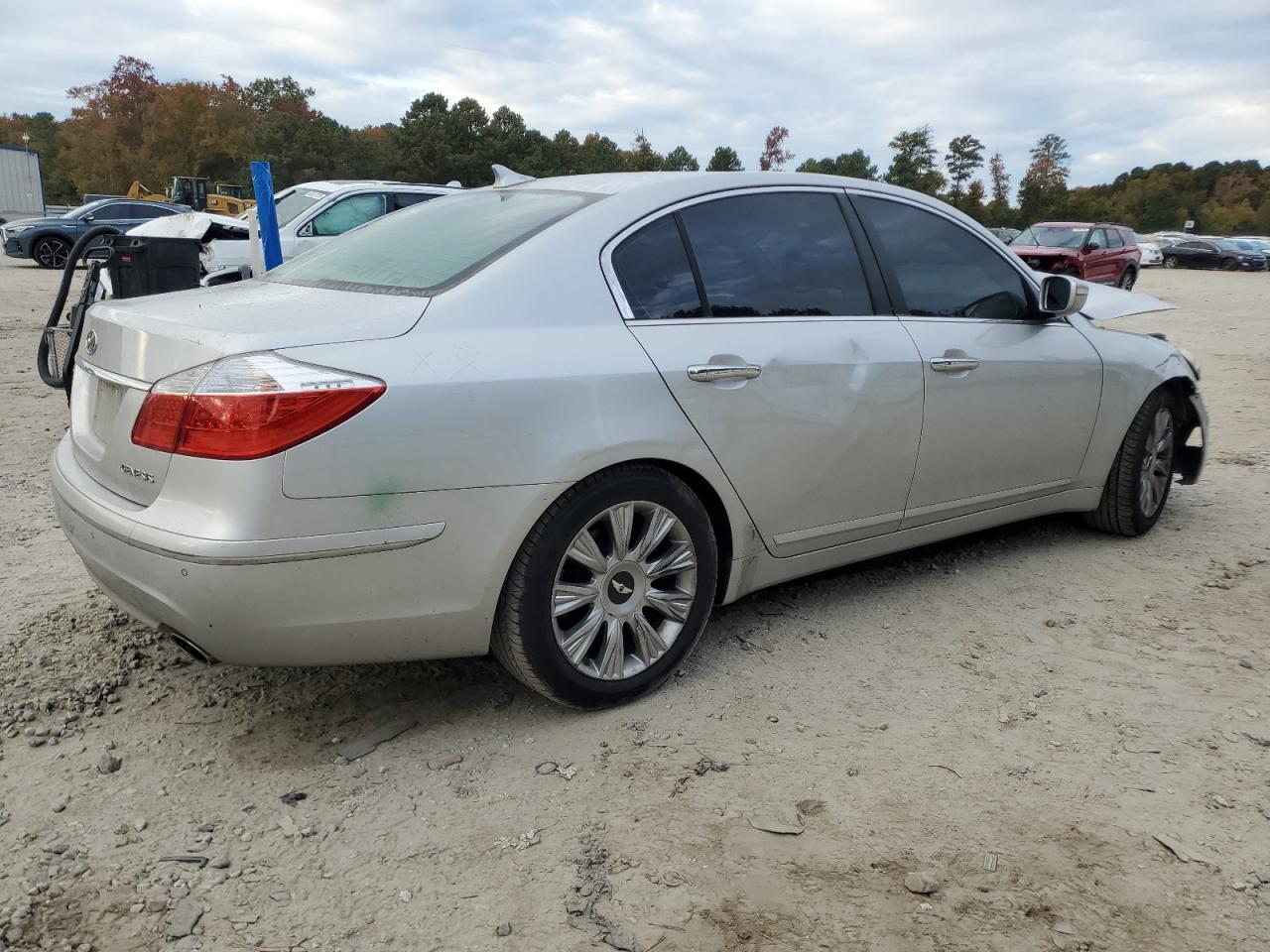 2009 Hyundai Genesis 3.8L - Image 3