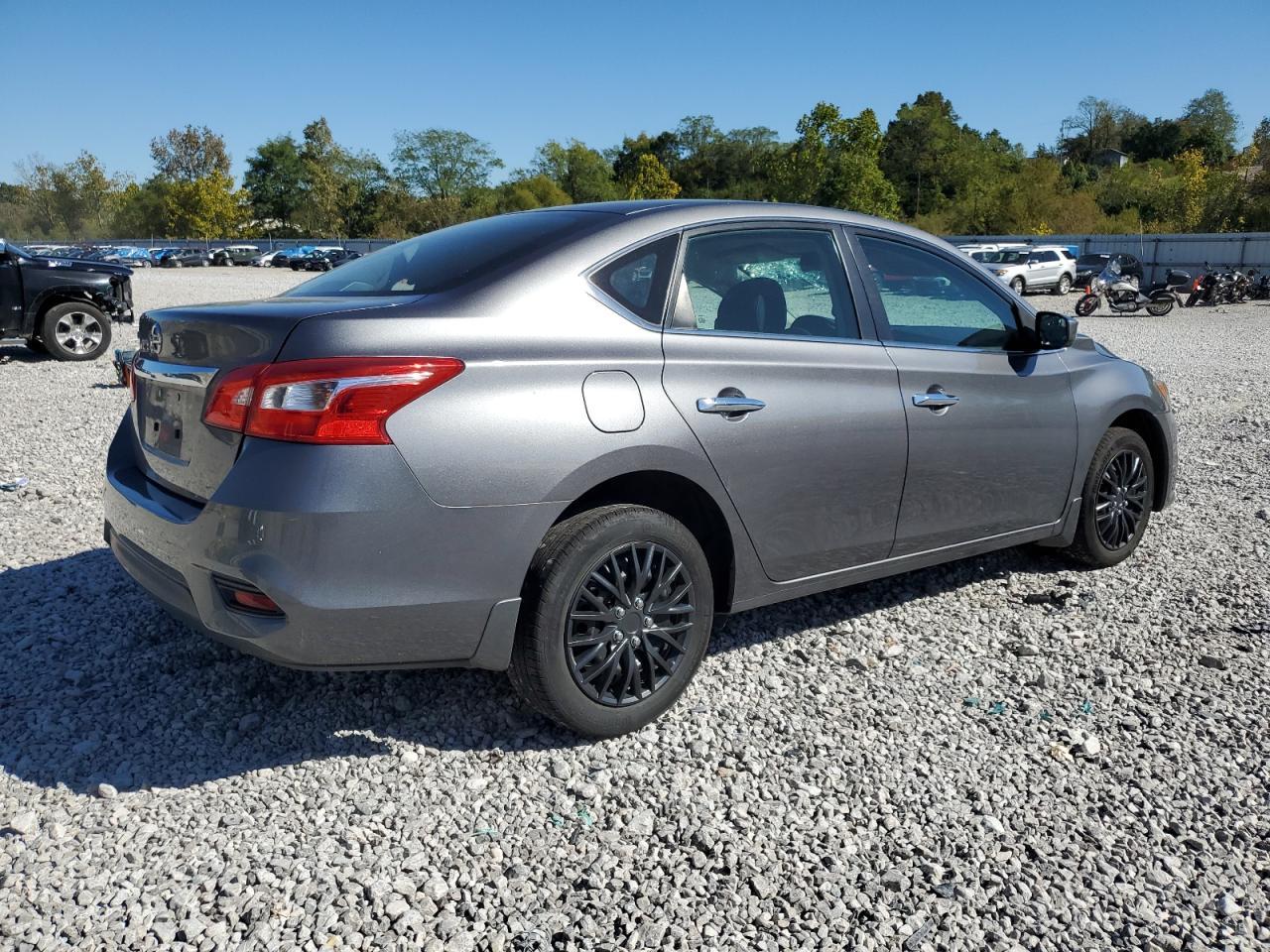 2019 Nissan Sentra S - Image 3