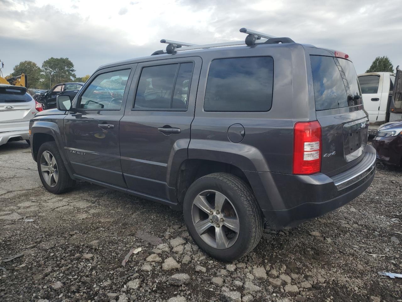 2016 Jeep Patriot - Image 2