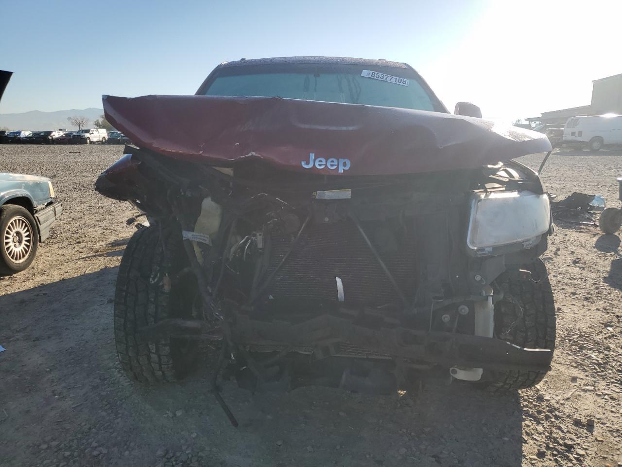 2012 Jeep Grand Cherokee Laredo - Image 5