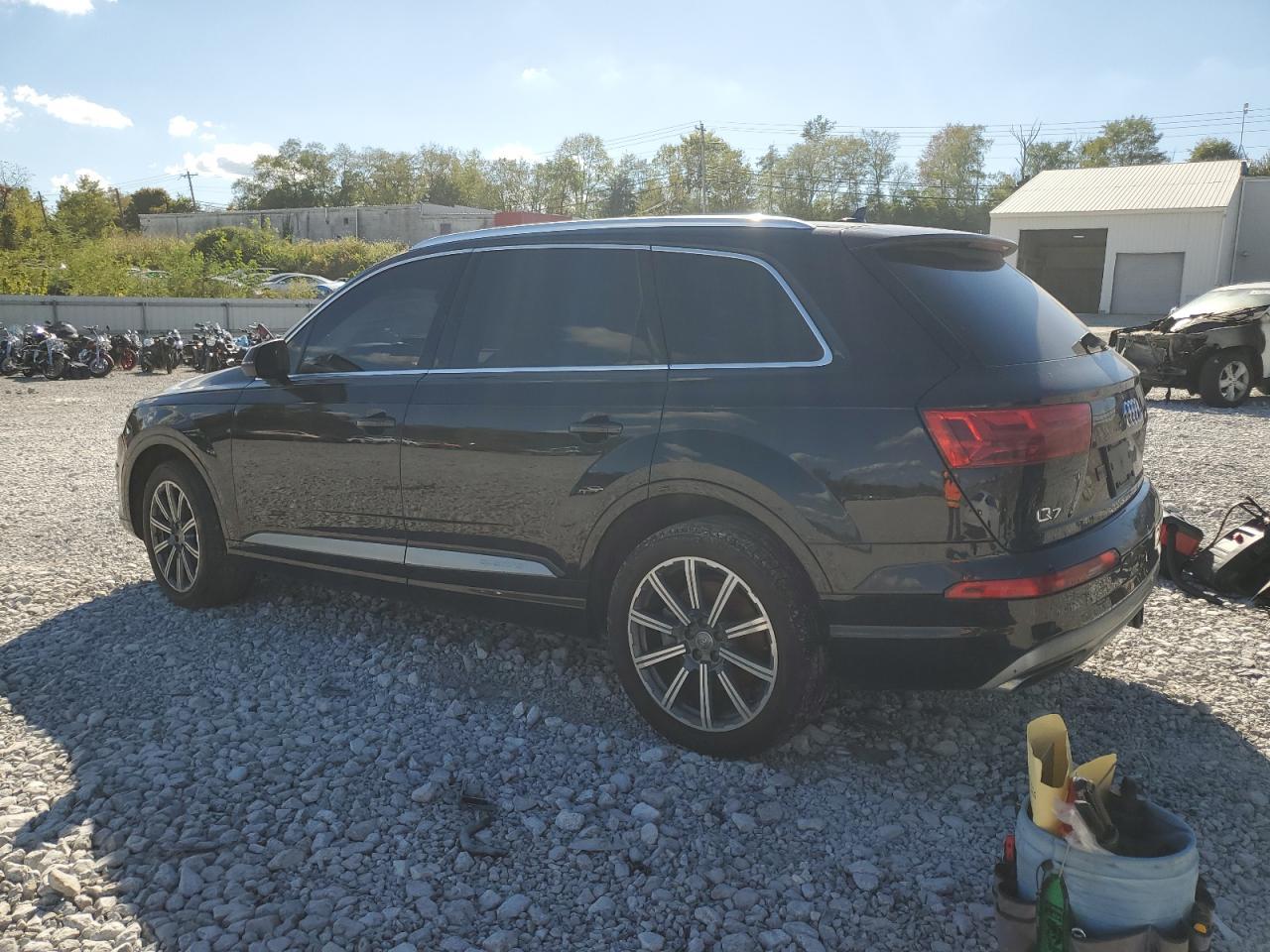 2017 Audi Q7 Premium Plus - Фото 2