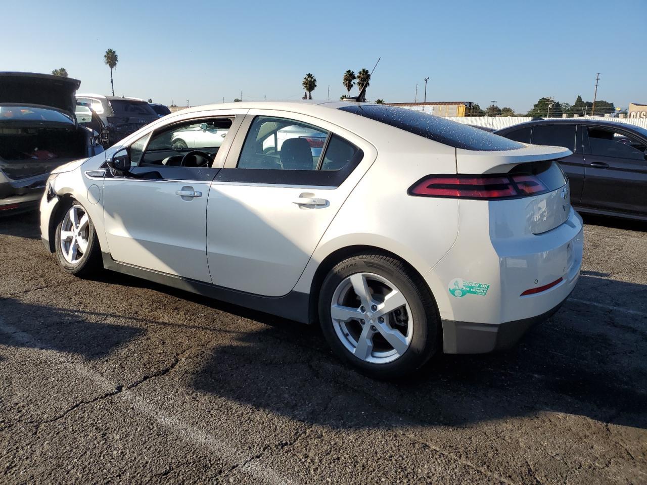 2013 Chevrolet Volt - Image 2