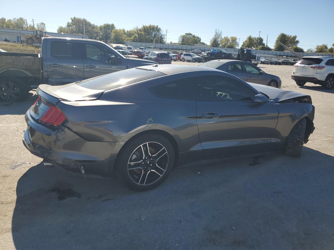 2019 Ford Mustang - Image 3