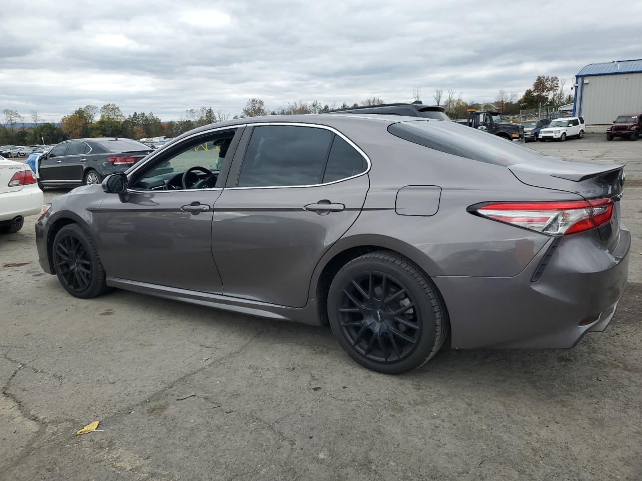 2018 Toyota Camry L - Image 2