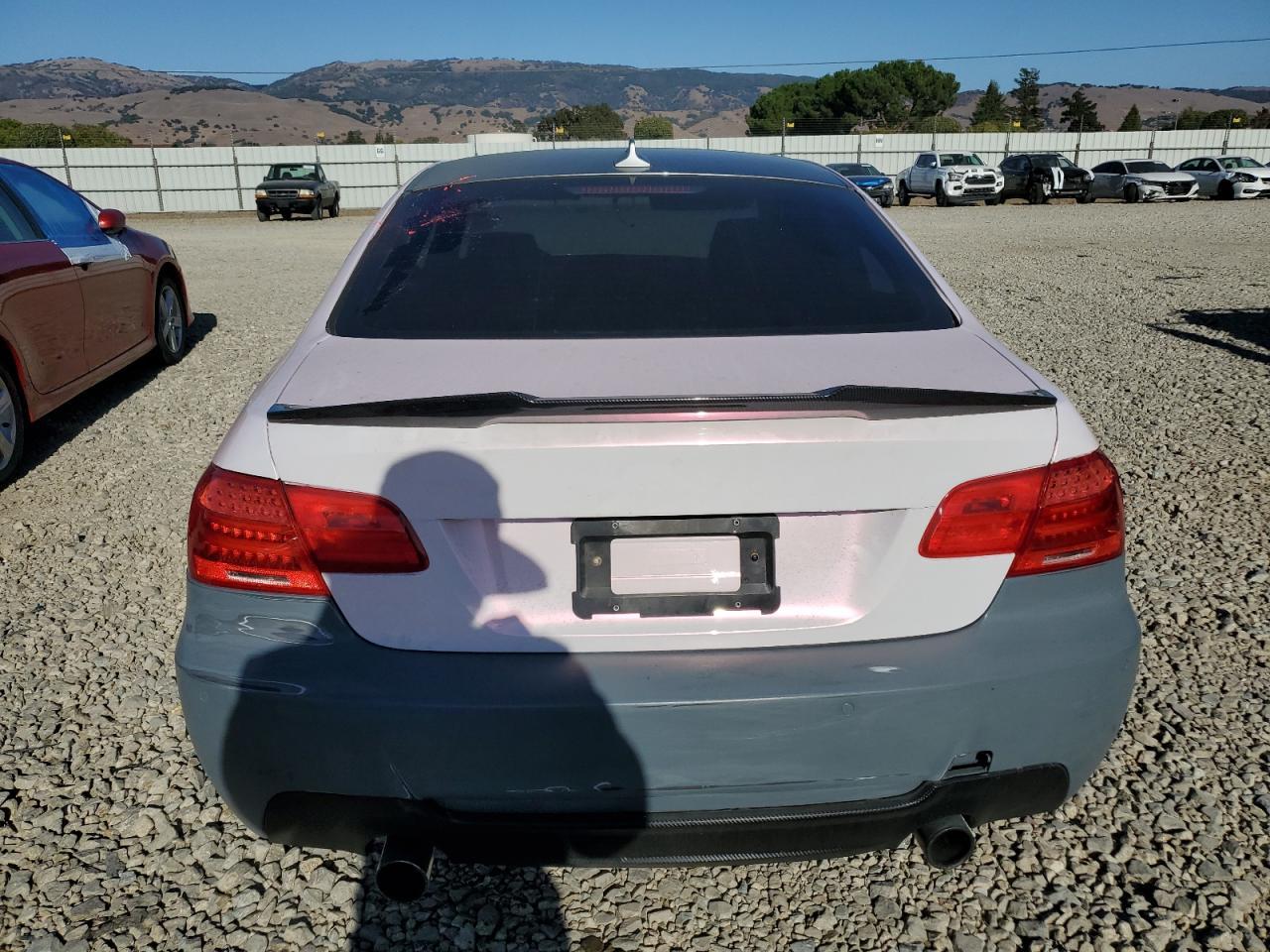 2013 BMW 335 Xi - Image 6