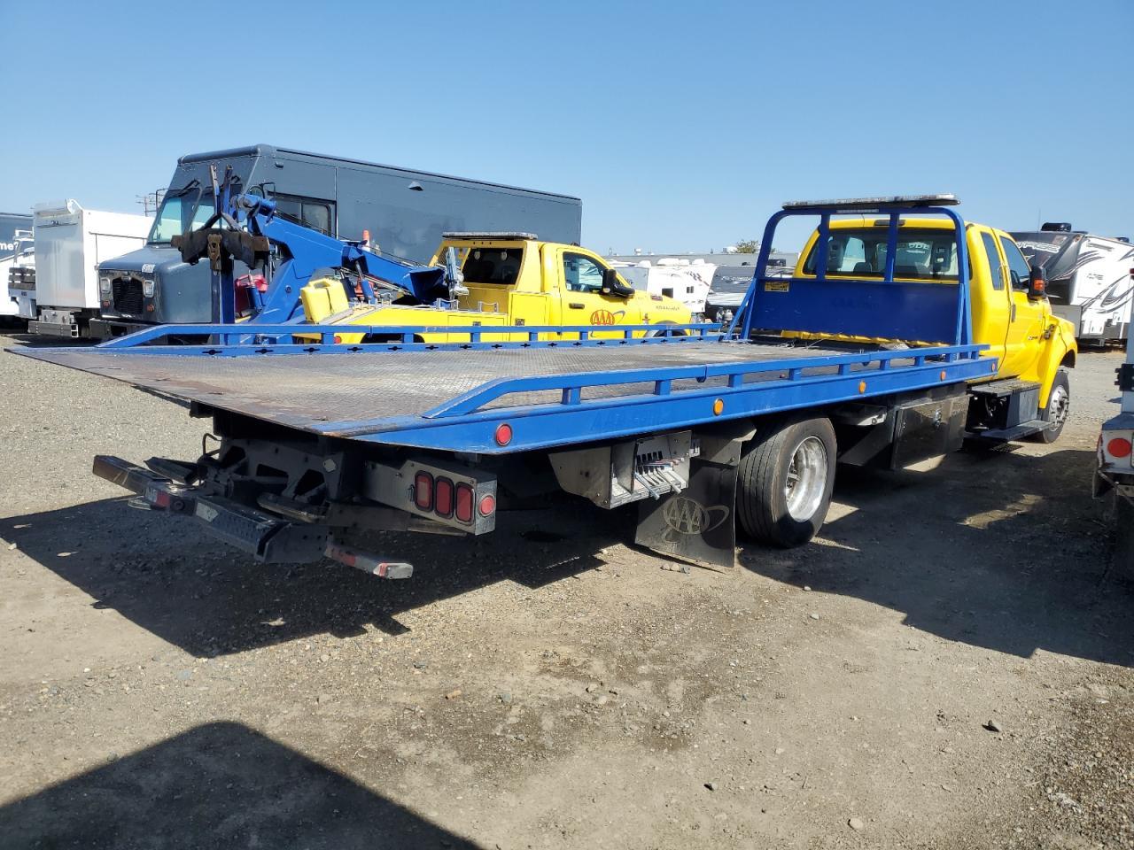 2019 Ford F650 Super Duty - Image 3