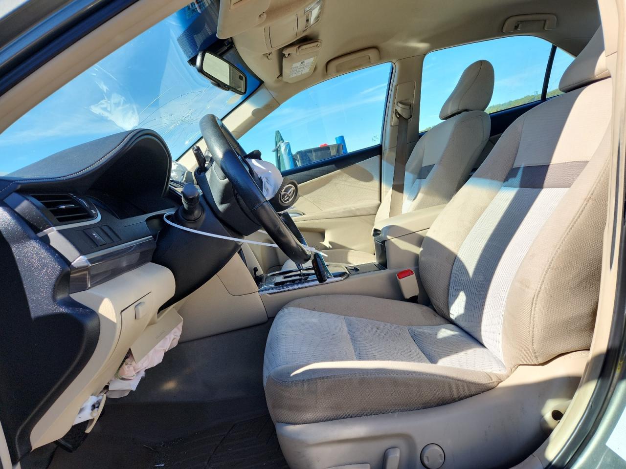 2012 Toyota Camry Hybrid - Image 7