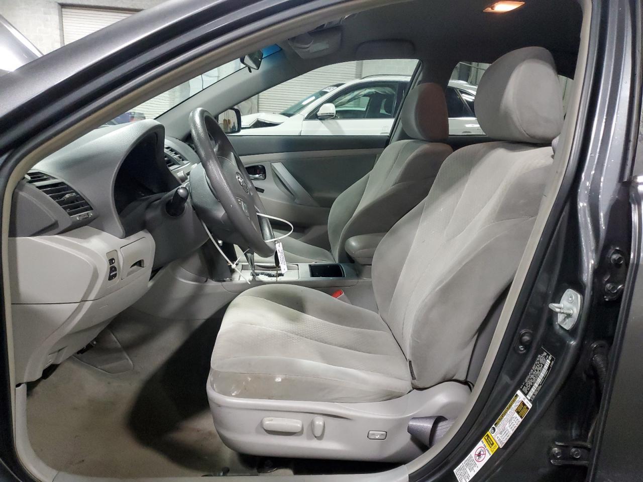 2009 Toyota Camry Le - Фото 7