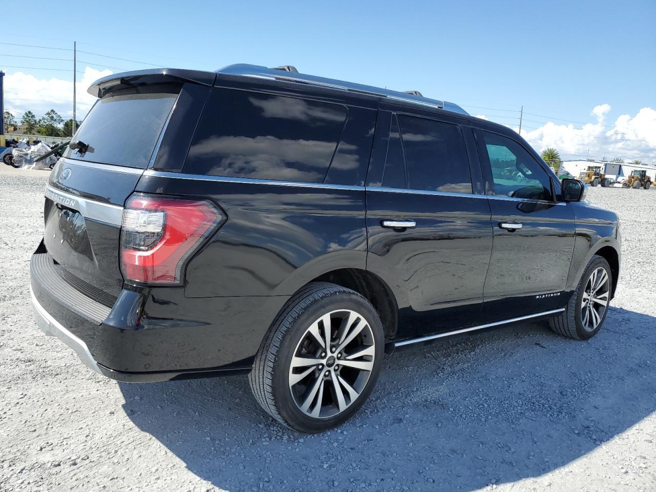 2020 Ford Expedition Platinum - Image 3