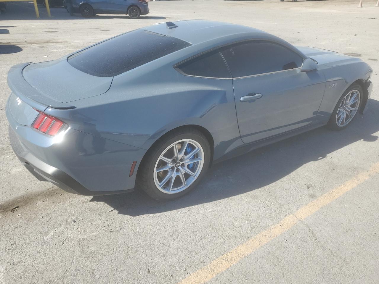 2024 Ford Mustang Gt - Фото 3