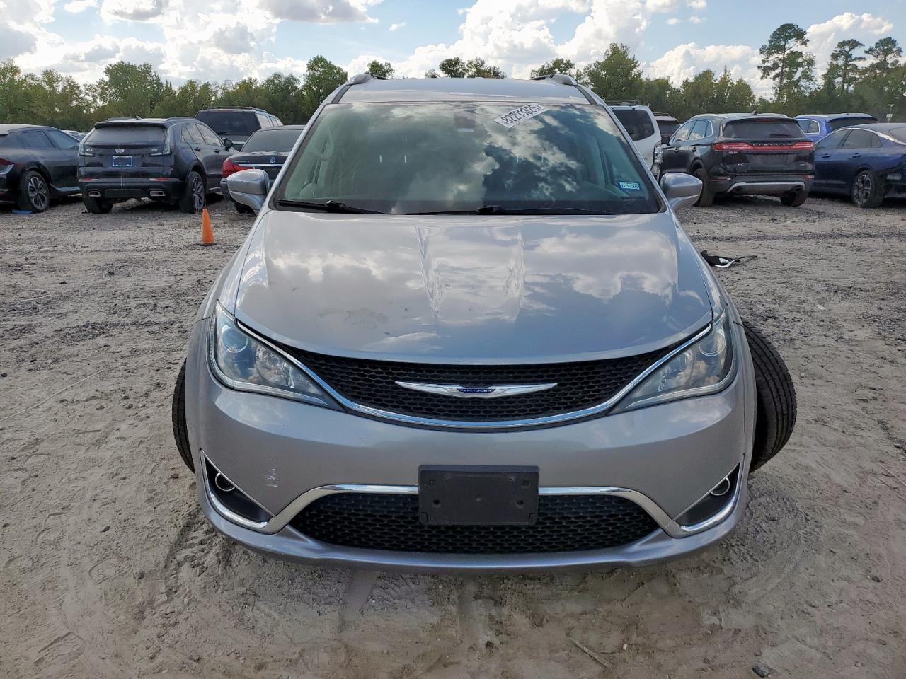 2019 Chrysler Pacifica Touring L - Фото 5